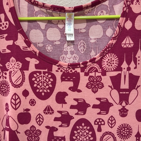 Lularoe Disney Perfect Tee Large mushroom, Snow White - Picture 3 of 3